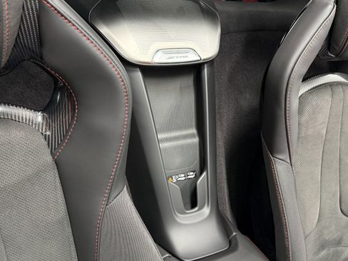 Used 2024 Chevrolet Corvette Z06 RWD image 34