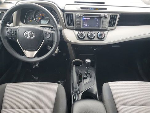 Used 2013 Toyota RAV4 LE image 10