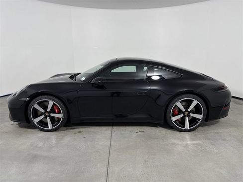 New 2026 Porsche 911 Carrera S image 2