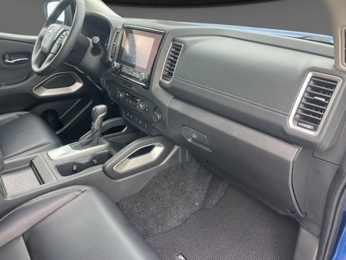 Used 2024 Nissan Frontier SL w/ Technology Package RWD image 24