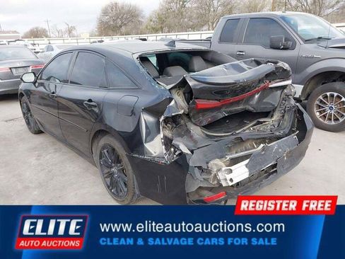 Used 2021 Toyota Avalon XSE FWD image 5