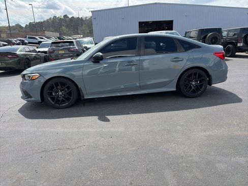 Used 2022 Honda Civic Sport image 4