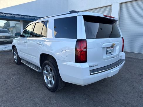 Used 2018 Chevrolet Tahoe Premier image 3