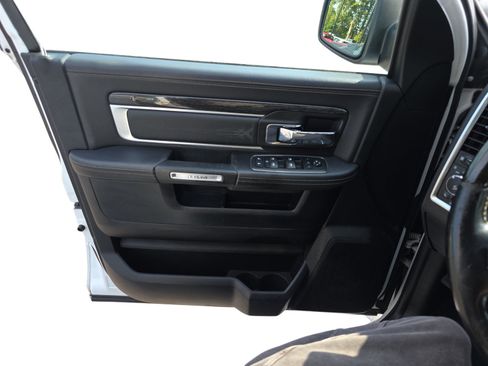 Used 2015 RAM 2500 Limited AWD/4WD image 23