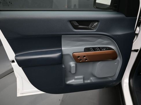 Used 2022 Ford Maverick Lariat w/ Equipment Group 500A Standard image 11