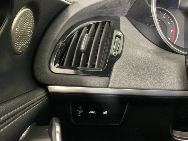 Used 2023 Kia Stinger GT-Line w/ Sun & Sound Package RWD image 10