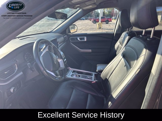 Used 2022 Ford Explorer XLT w/ Equipment Group 202A AWD/4WD image 12