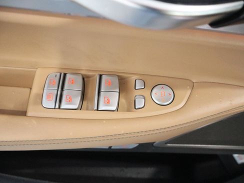Used 2017 BMW 740i RWD image 31