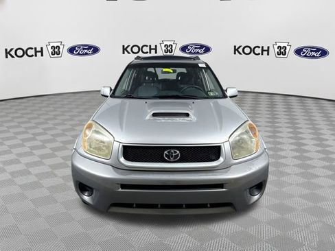 Used 2005 Toyota RAV4 4WD image 3