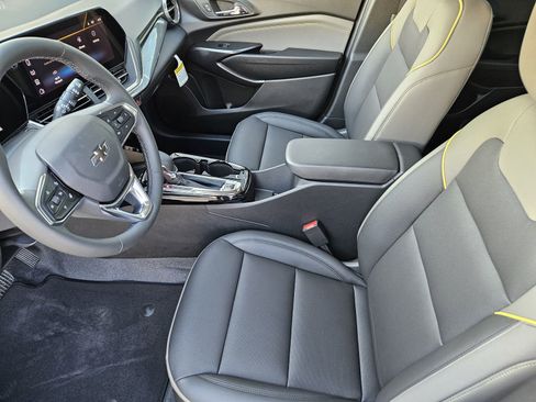 New 2026 Chevrolet Trax ACTIV w/ Sunroof Package image 16