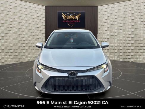 Used 2021 Toyota Corolla LE image 3