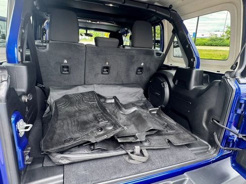 Used 2020 Jeep Wrangler Unlimited Sahara AWD/4WD image 48