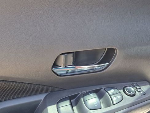 Certified 2023 Nissan Kicks SV FWD image 17