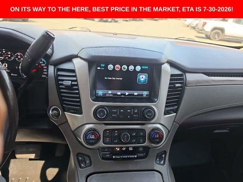 Used 2018 GMC Yukon XL Denali w/ Denali Ultimate Package AWD/4WD image 8