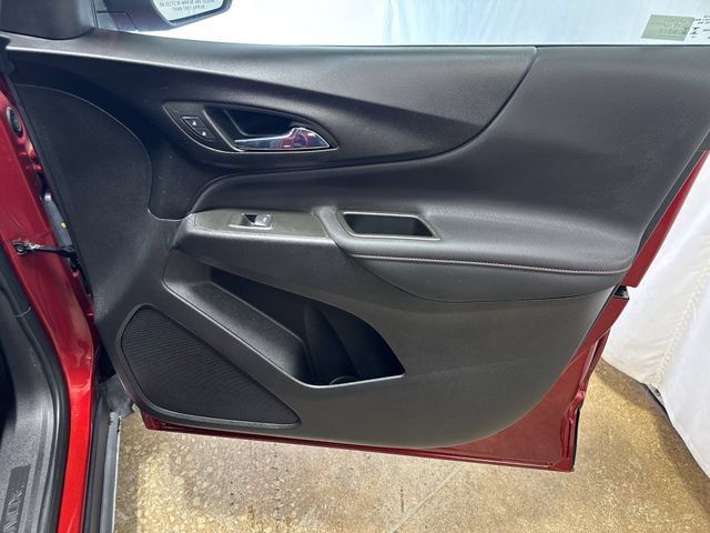 Used 2024 Chevrolet Equinox RS FWD image 27
