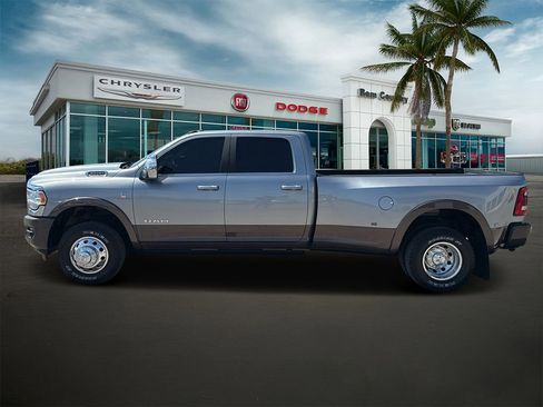 Used 2024 RAM 3500 Limited w/ Towing Technology Group image 5