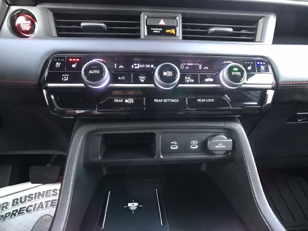 Certified 2026 Honda Pilot Black Edition image 24