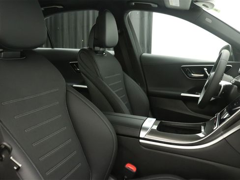 New 2025 Mercedes-Benz C 300 Sedan image 9