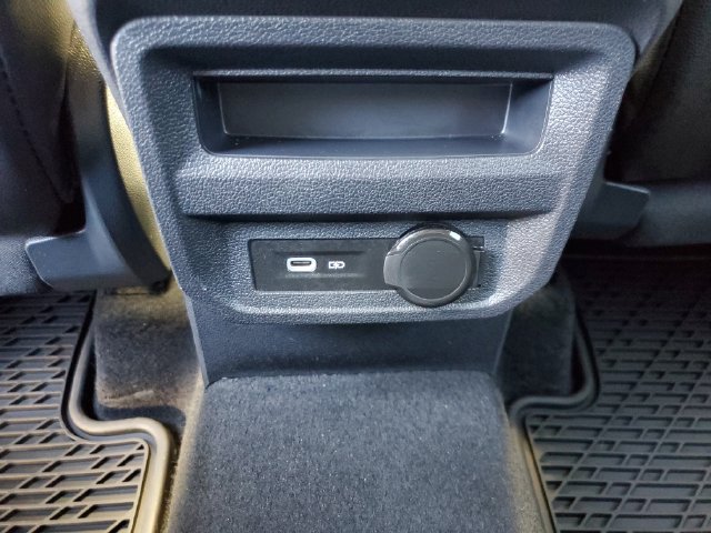 Certified 2024 Volkswagen Tiguan SE R-Line FWD image 18