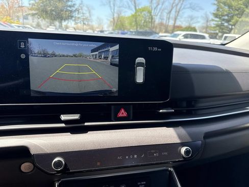 New 2026 Kia Carnival EX FWD image 11