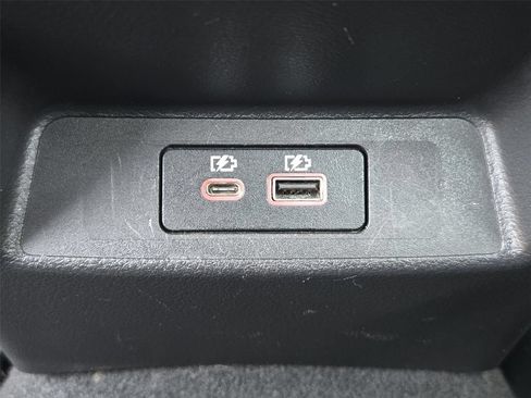 Used 2023 Nissan Altima 2.5 SV FWD image 13
