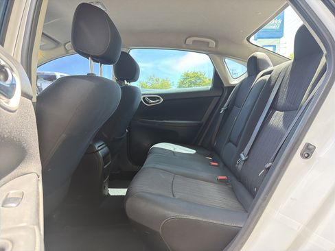 Used 2019 Nissan Sentra SV FWD image 29