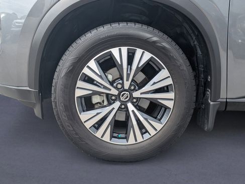 Used 2021 Nissan Rogue SV image 26