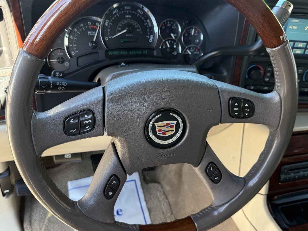 Used 2005 Cadillac Escalade AWD image 10