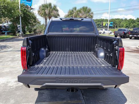 Used 2024 Toyota Tundra Limited AWD/4WD image 29