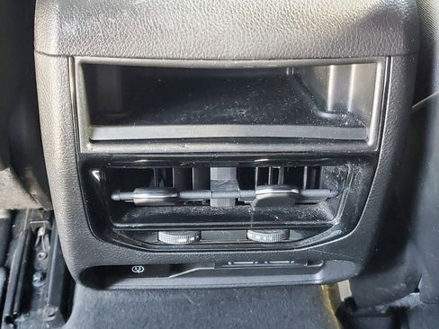 Used 2022 Jeep Grand Cherokee Altitude image 12