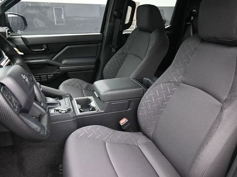 New 2025 Toyota Tacoma SR5 image 19