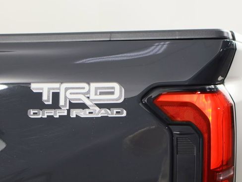 Used 2025 Toyota Tacoma Limited image 39