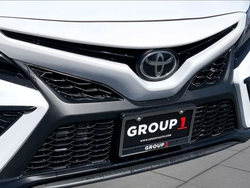 Used 2022 Toyota Camry SE w/ Carpet Mat Package (TMS) FWD image 29