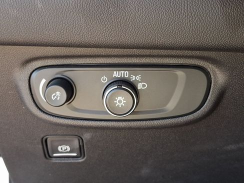 Certified 2024 GMC Terrain SLE FWD image 24