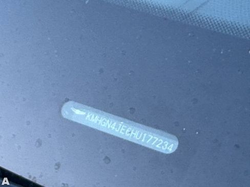 Used 2017 Genesis G80 3.8 w/ Option Group 03 image 13