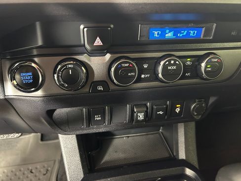 Used 2023 Toyota Tacoma TRD Sport AWD/4WD image 20