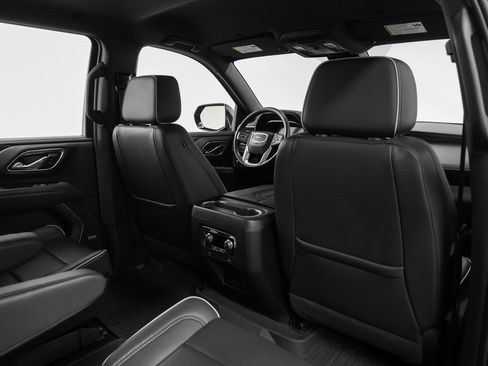 Used 2023 GMC Yukon XL SLT image 25