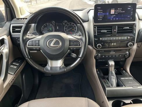 Used 2023 Lexus GX 460 Premium w/ Premium Plus Package image 12