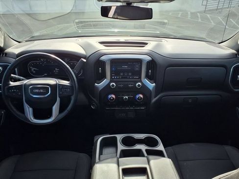 Used 2022 GMC Sierra 1500 Elevation RWD image 3