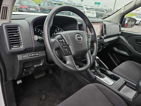 Used 2022 Nissan Frontier S RWD image 16