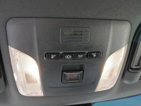 Used 2020 Toyota Corolla SE image 27