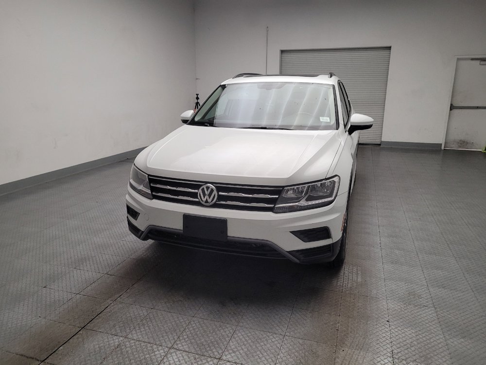 Used 2021 Volkswagen Tiguan SE w/ Panoramic Sunroof Package FWD image 15