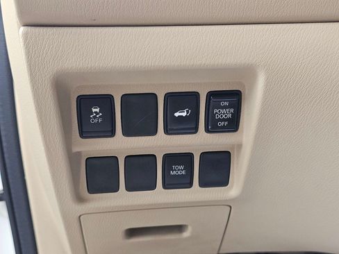 Used 2014 Nissan Pathfinder SL AWD/4WD image 19