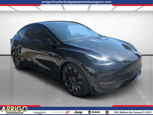 Used 2023 Tesla Model Y Performance image 1