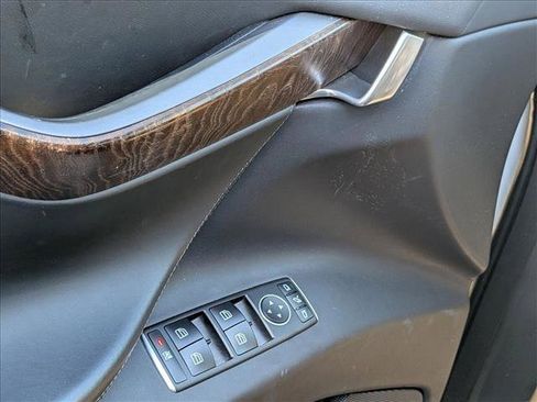 Used 2020 Tesla Model X Long Range image 4