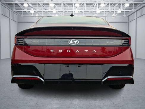 Certified 2024 Hyundai Sonata SEL w/ Convenience Package FWD image 5