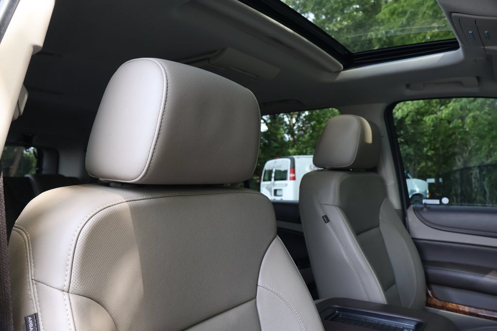 Used 2018 Chevrolet Tahoe Premier AWD/4WD image 42