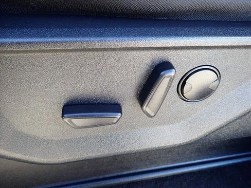 Used 2021 Ford F150 XLT w/ Equipment Group 302A High image 15