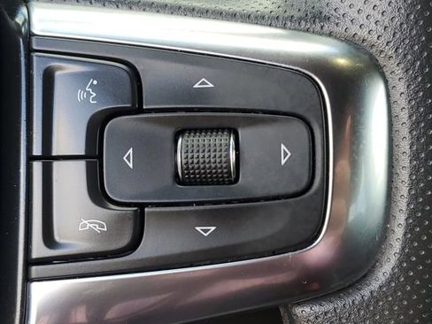 Used 2024 Chevrolet Blazer LT w/ Convenience Package FWD image 12