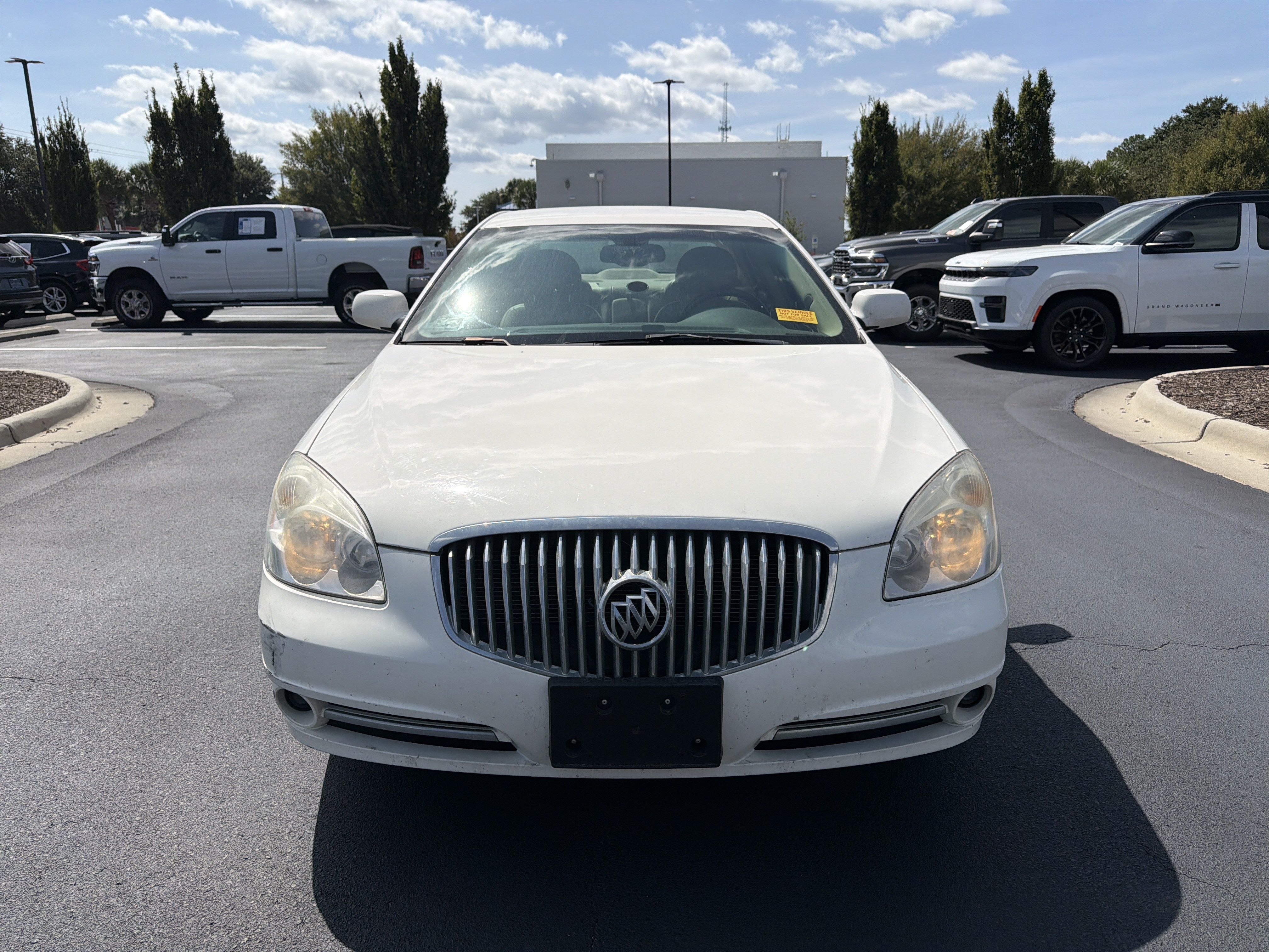 Used 2010 Buick Lucerne CXL FWD image 3